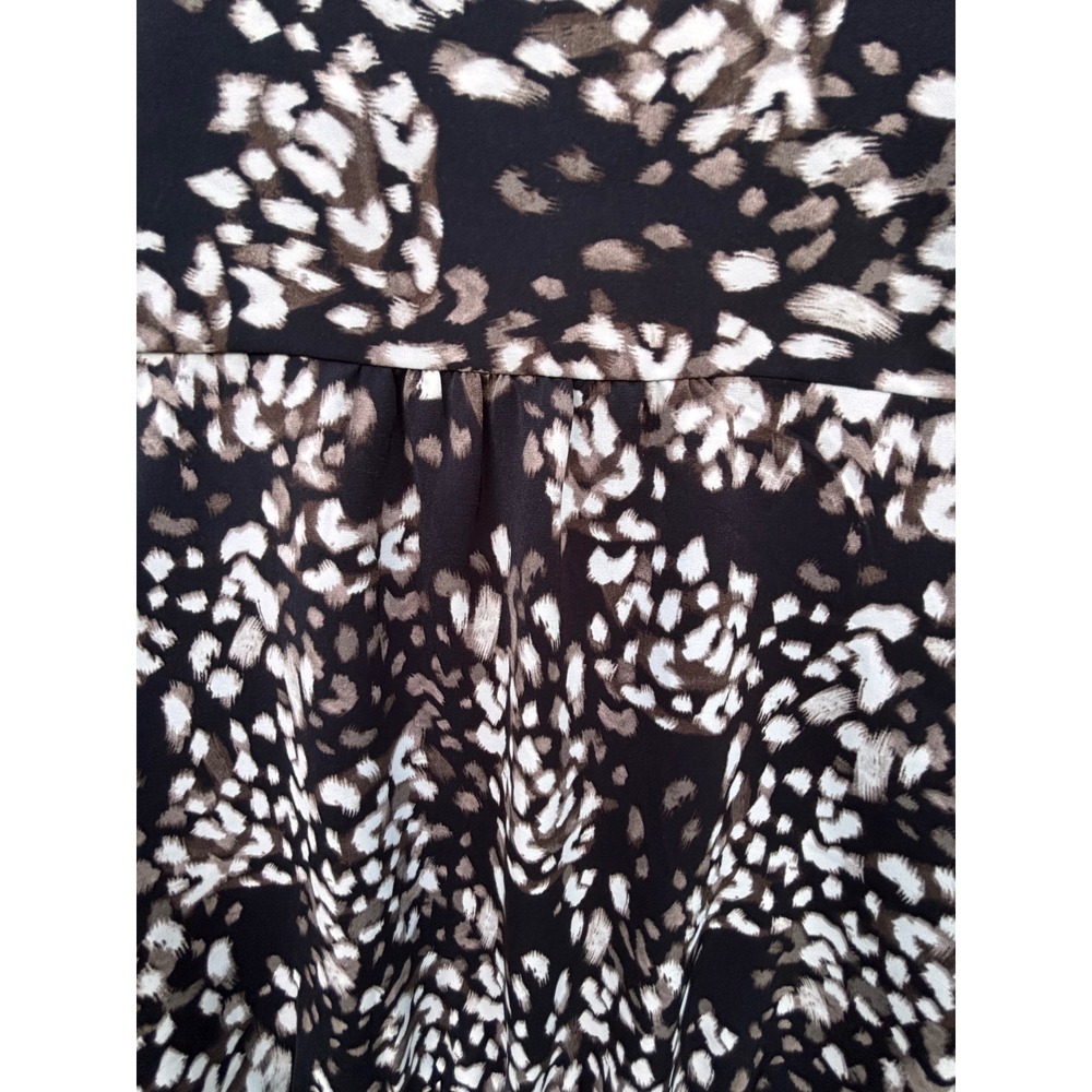 Nine West Blouse Womens Small Black White Surplice Smocked Animal Print - Picture 7 of 10